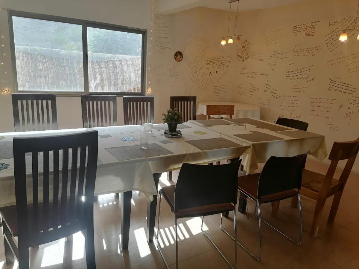 Indus View Hotel Skardu Ngoại thất bức ảnh