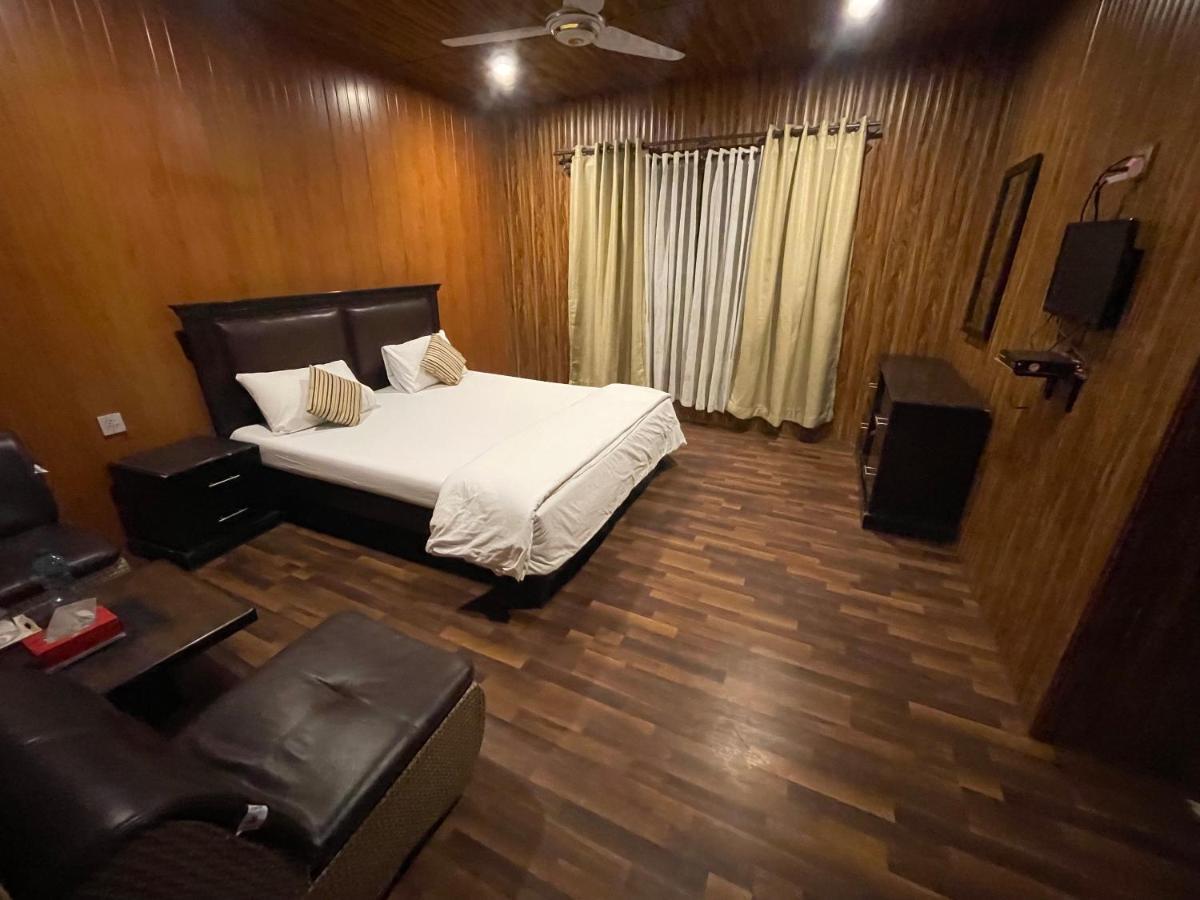 Indus View Hotel Skardu Ngoại thất bức ảnh