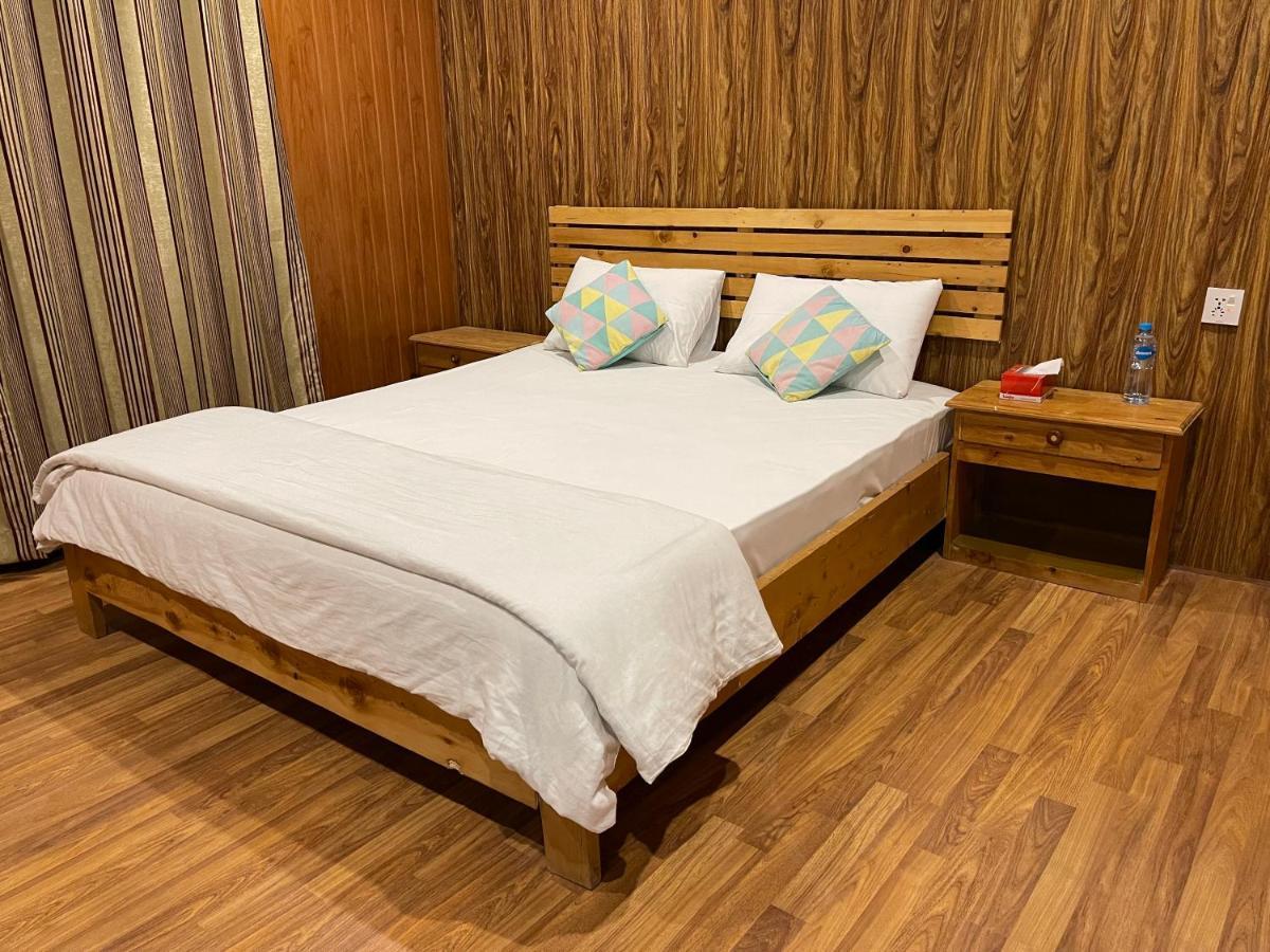 Indus View Hotel Skardu Ngoại thất bức ảnh