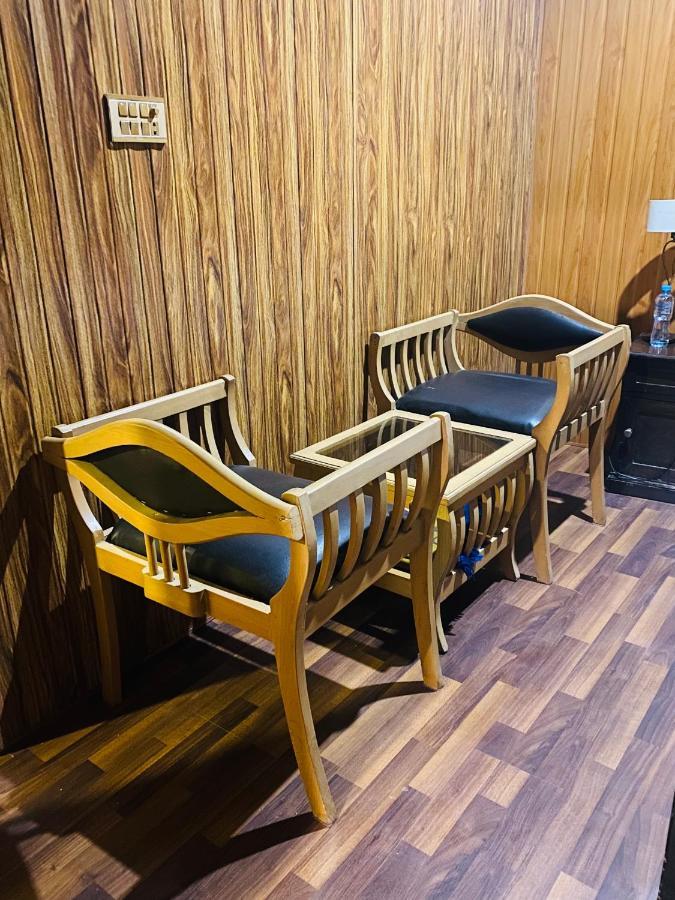 Indus View Hotel Skardu Ngoại thất bức ảnh