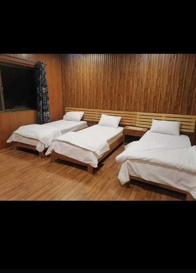 Indus View Hotel Skardu Ngoại thất bức ảnh